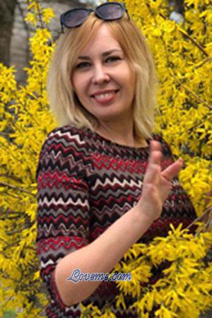 186604 - Veronica Age: 43 - Ukraine