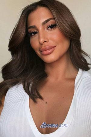 217084 - Alexia Age: 29 - France