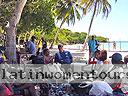 cartagena-women-boat-1104-20