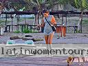 cartagena-women-boat-1104-26