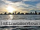 cartagena-women-boat-1104-60