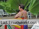 cartagena-women-boat-1104-7